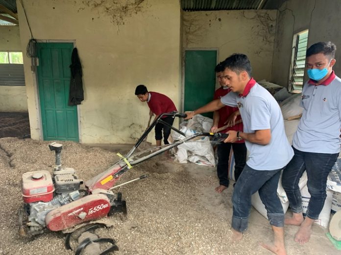 Fakultas Vokasi Unhas Laksanakan Kegiatan Bina Desa di Desa Galung Kabupaten Barru