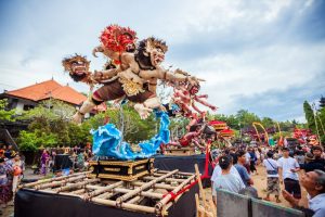 Pawai Festival Ogoh-Ogoh