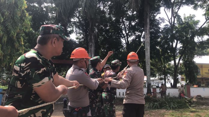 Aparat TNI-Polri di Kabupaten Bone