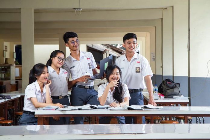 SMA terbaik di sulawesi tengah