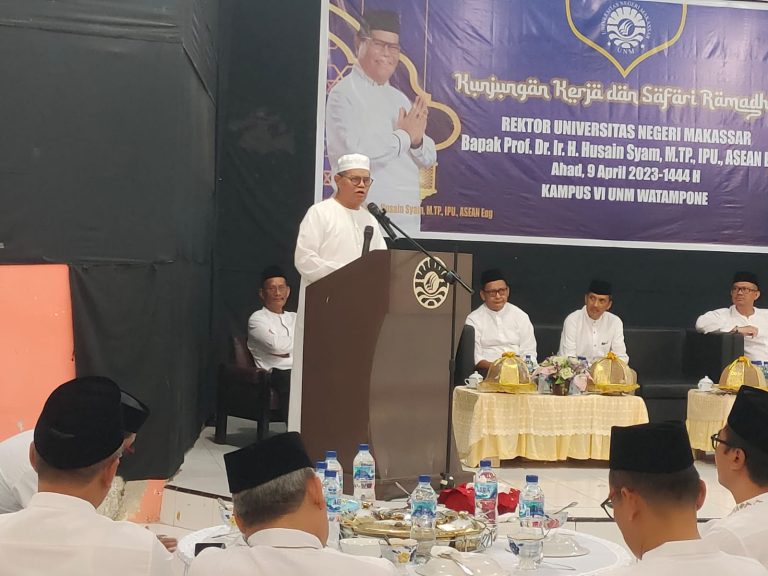 Awali Safari Ramadan di Bone, Rektor UNM Apresiasi Kemajuan Kampus VI Watampone