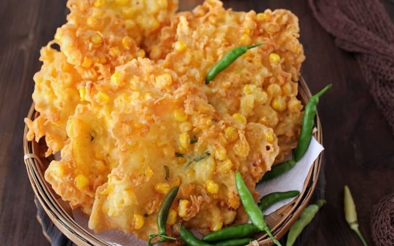 Resep Bakwan Jagung Praktis, Cemilan Pengganti Kue