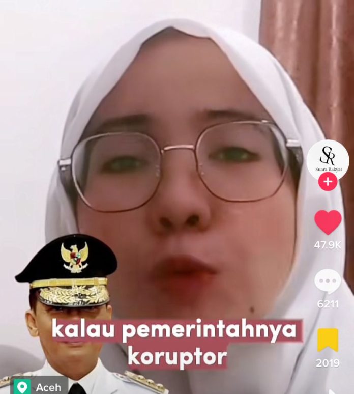 Wanita Muda Kritik-Sebut Aceh Pemerintah Koruptor