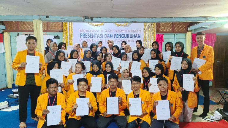 Mahasiswa FEB UNM siap Presentasi dan Mengukuhan Peserta Ekuitas #6