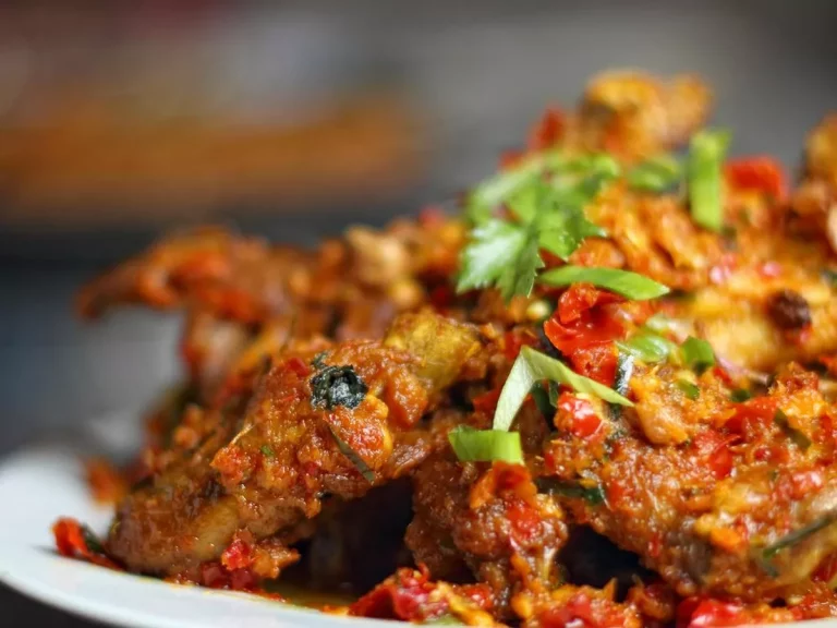Resep Ayam Kampung Rica-Rica, Gurih, Pedas dan Empuk