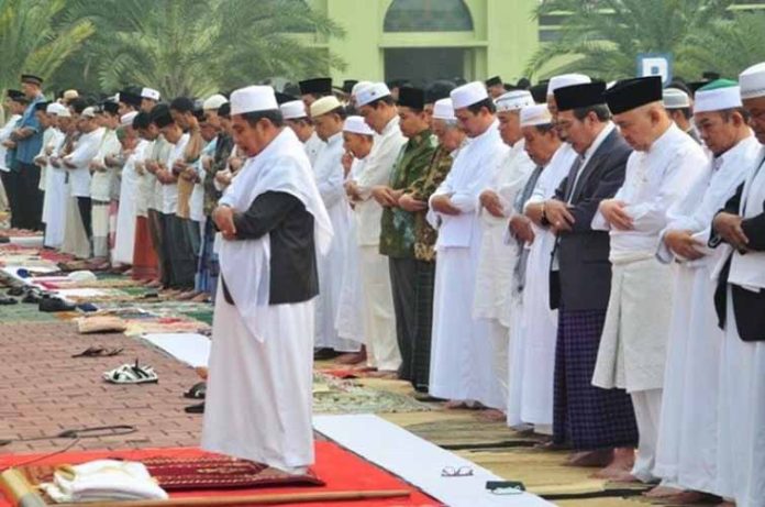 Cara Salat Idul Adha Lengkap Niat Imam dan Makmum