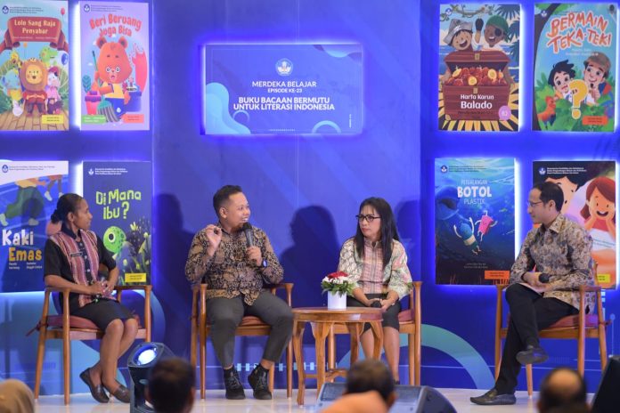 Kemendikbud Luncurkan Buku