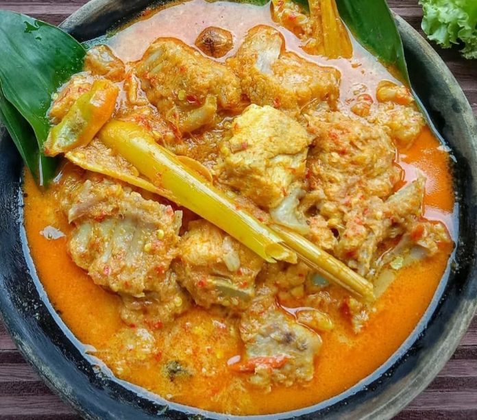 Resep Oseng Mercon Ikan Pari Asap