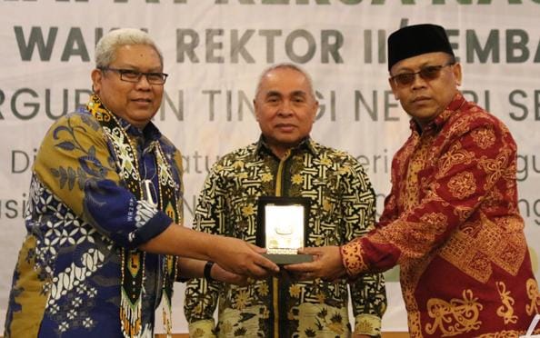 Prof Karta Jayadi Pimpin Rakernas Forum WR 2, Bahas Tata Kelola SDM dan Keuangan Bagi PTN