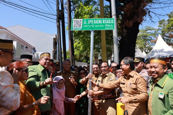 Wali Kota Makassar Resmikan Jalan Opu Daeng Risaju