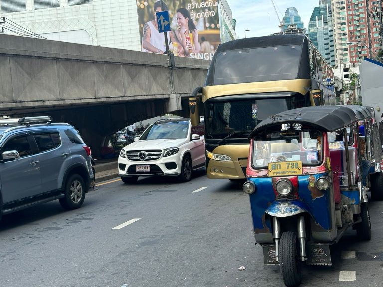 Jakarta-Bangkok, Sebelas Duabelas