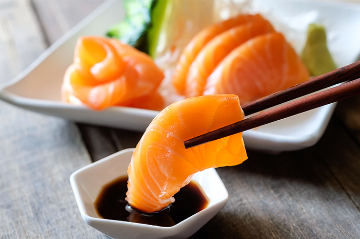 Mengapa Orang Jepang Suka Makan Ikan Mentah? Berikut Penjelasannya dan Perlu Dicontoh