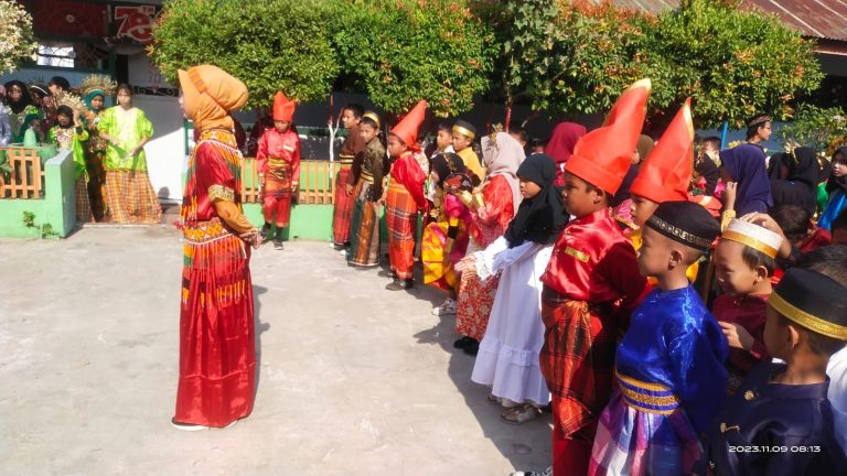 UPT SPF SD Inpres Bangkala 1 Meriahkan HUT kota Makassar