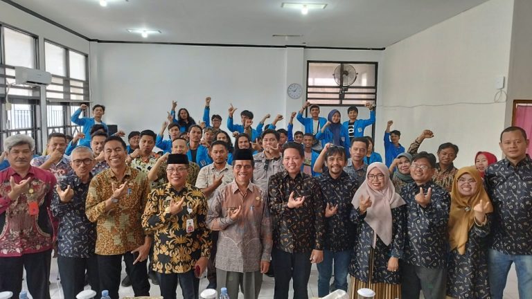Wabup Kepulauan Selayar Lepas Mahasiswa KKN-T MBKM Unifa