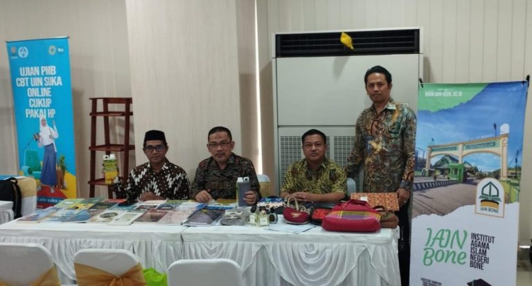 Stand IAIN Bone Tarik Perhatian Pengunjung di Expo AICIS 2024