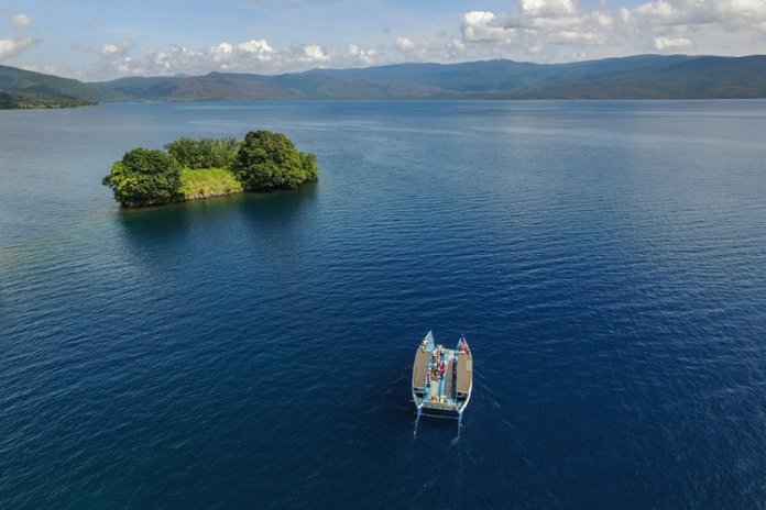 danau terdalam di indonesia