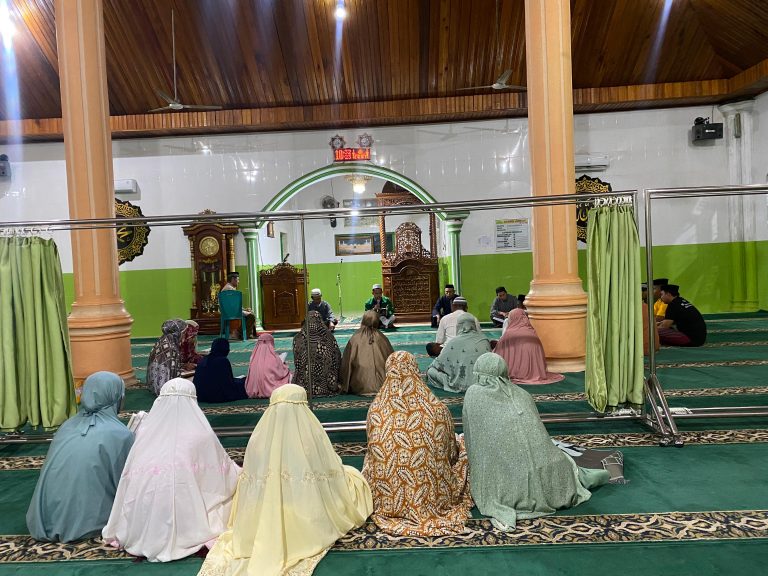 Mahasiswa KKN UINAM 75 Gelar Yasinan Bersama Masyarakat di Desa Bontoharu