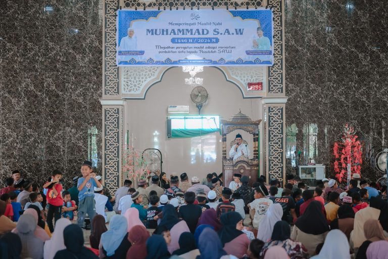 Bupati Barru Peringati Maulid Nabi di Masjid Nuruttaufiq