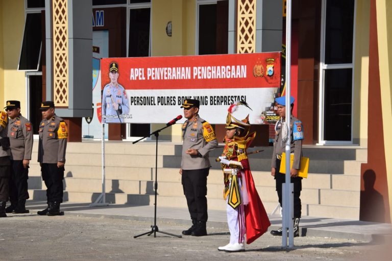 Pocil Raih Juara III Tingkat Sulsel, Kapolres Bone Berikan Penghargaan
