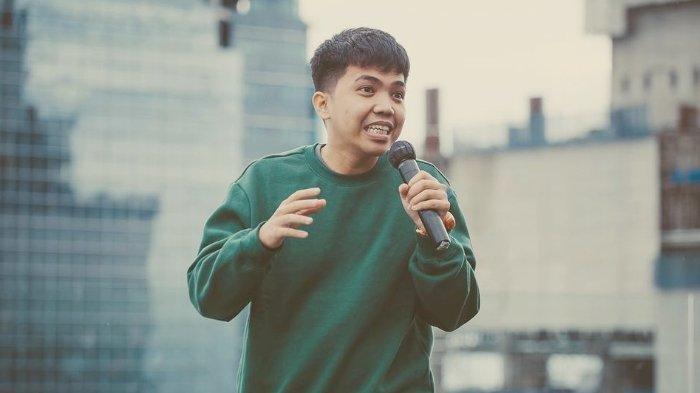 Apa Yang Dimaksud Stand-up Comedy?? Simak Penjelasannya!!