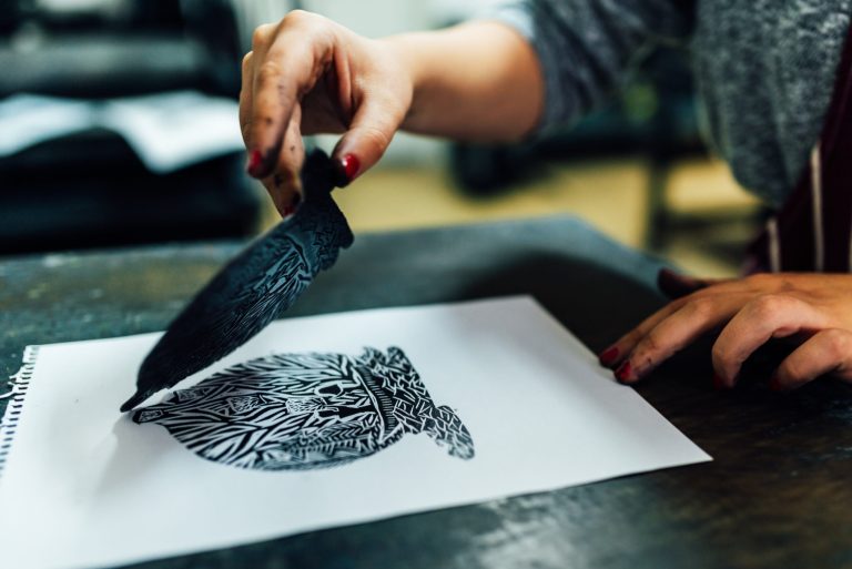 Apa Yang Dimaksud Cetak Tinggi (Relief Print)?? Simak Penjelasannya!!