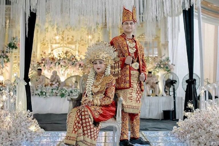 Sejarah, Jenis, Makna, dan Filosofi Pakaian Jambi