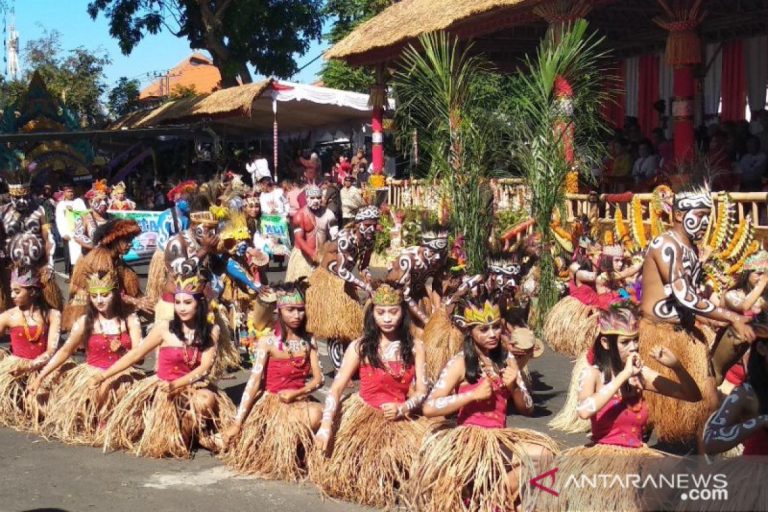 Tari Isosolo : Sejarah, Makna, Properti, Gerakan dan Busana