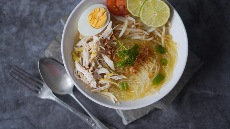 Resep Soto Ayam Kampung, Nikmat dan Menyegarkan