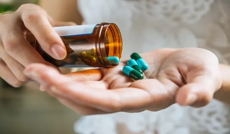 Keracunan Obat: Kenali Gejala, Penyebab, dan Cara Penanganannya