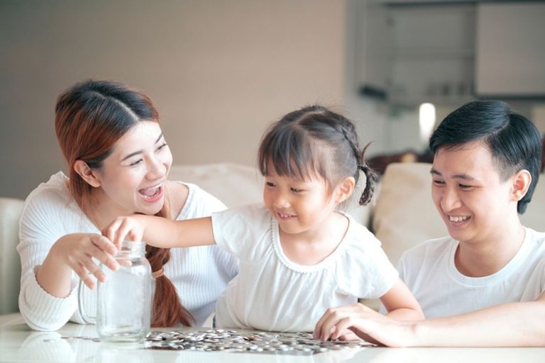 8 Prinsip dalam Mengajar Anak Kelola Keuangan