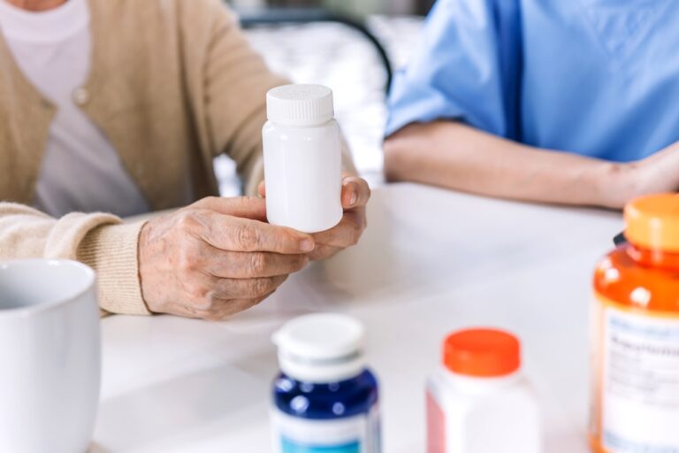 Lindungi Hati Anda: Waspadai Bahaya Tersembunyi dari Penggunaan Obat