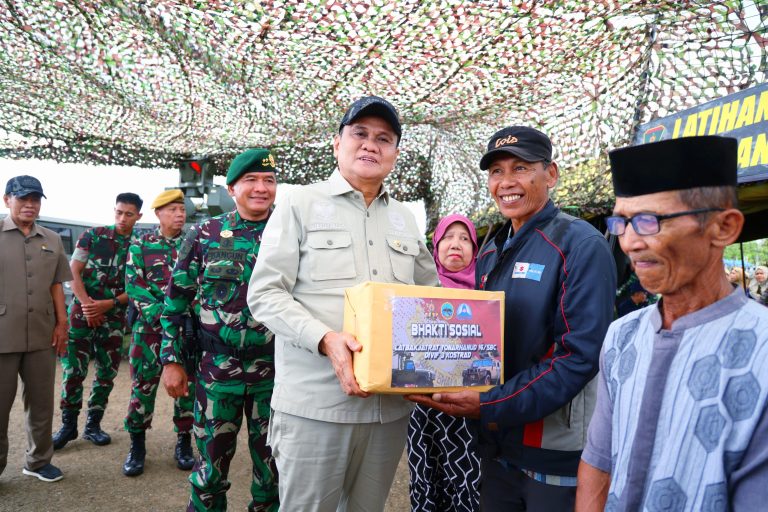 Bupati Barru Hadiri Latbakjatrat Yonarhanud 16/SBC/3 Kostrad di Tanete Rilau