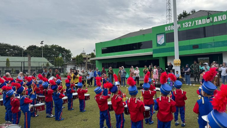 Antusiasme Luar Biasa, Siswa TK Pertiwi Kunjungi Korem 132/Tadulako