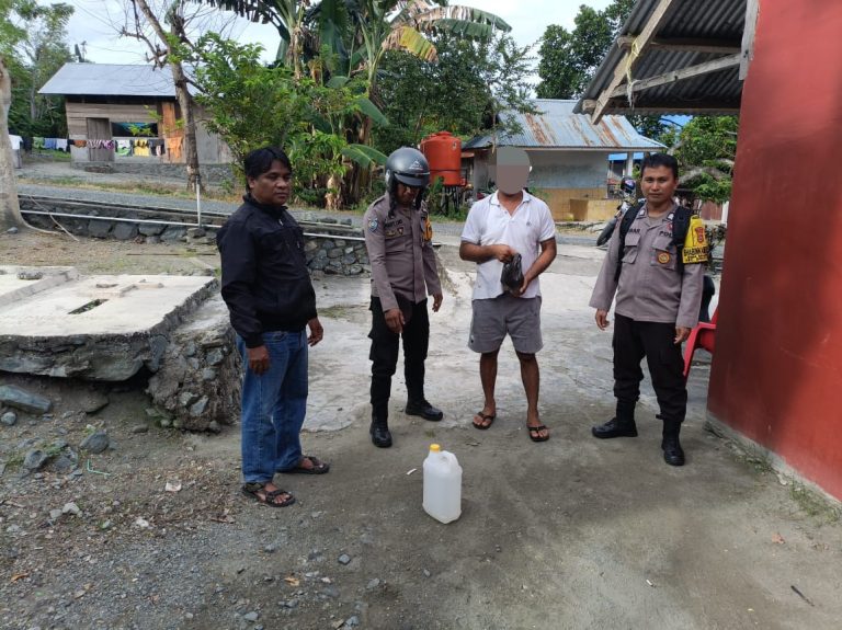 Polisi Sigi Amankan Puluhan Liter Miras Jelang Natal dan Tahun Baru