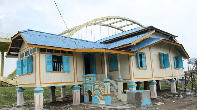 Sejarah, Ciri-ciri, Fungsi dan Keunikan Rumah Melayu Atap Limas