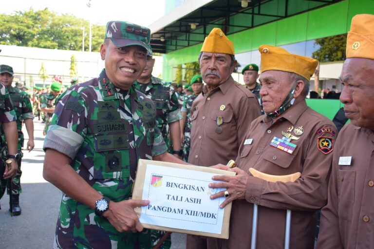 Pangdam XIII/Merdeka Kunjungi Makorem 132/Tadulako, Tekankan Profesionalisme dan Ketahanan Pangan