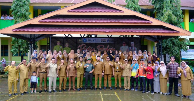 Bupati Gowa Tinjau Pelaksanaan Program Makanan Bergizi Gratis di SMP Negeri 1 Sungguminasa