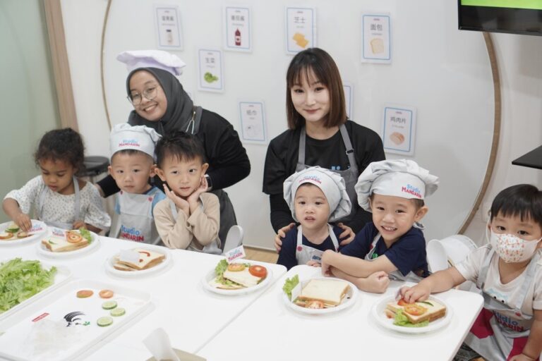 Membuka Peluang Karier! Inilah 4 Alasan Pentingnya Kursus Mandarin untuk Anak
