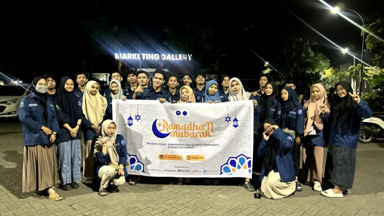 HMJ-SI Gelar Kegiatan Ramadan Mubarak dengan Berbagi Takjil dan Buka Bersama