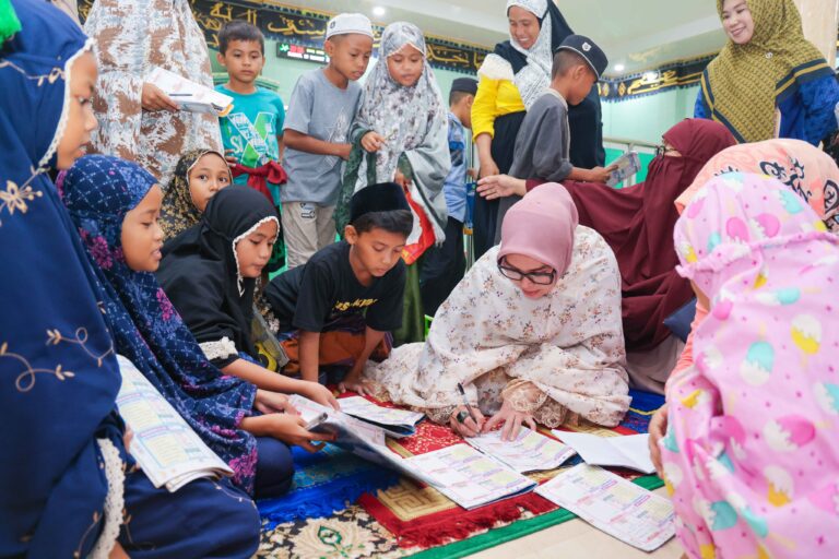 Bupati Barru: Anak Barru Harus Jadi Dokter di Kampung Sendiri