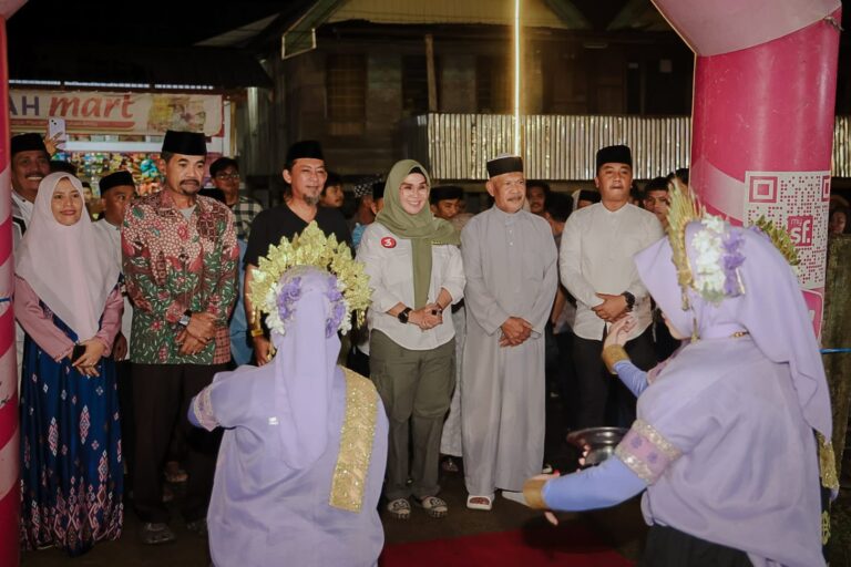 Kampoeng Ramadhan Tuwung Jilid 2 Resmi Dibuka, Bupati Barru Tabuh Bedug