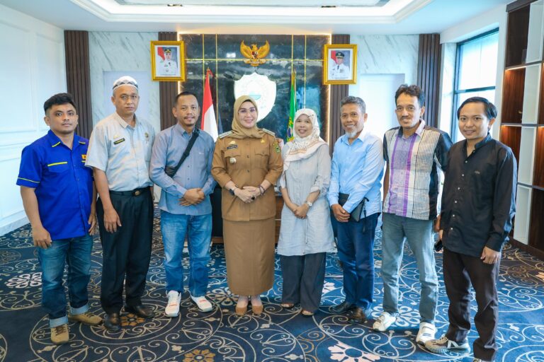 Bupati Barru Dukung Penuh Pengukuhan dan Raker IKA SMAN 2 Barru