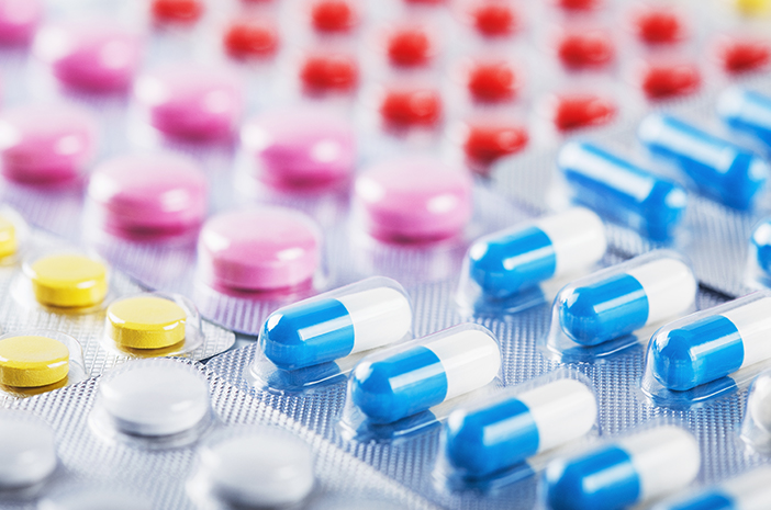 Manfaat dan Risiko Penggunaan Obat Antimikroba di Kalangan Masyarakat