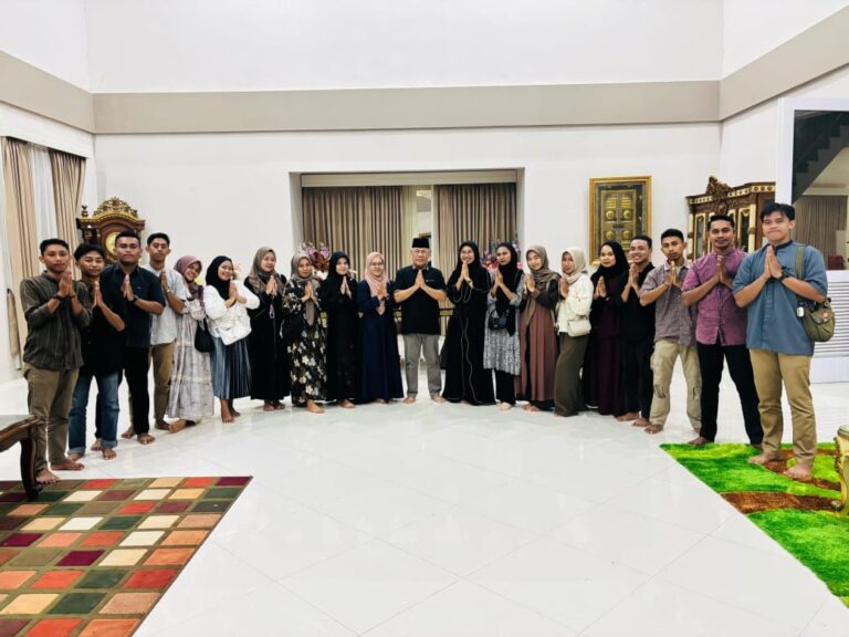 Jalin Silahturahmi, IKMBM Lakukan Kunjungan Hari Raya Idul Fitri di Rujab Bupati Banggai Kepulauan
