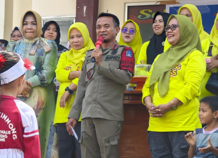Bupati Bone Semangati Peserta Lomba Senam TK di Ulaweng