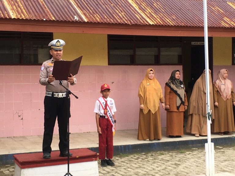 Satlantas Barru Ajak Siswa SD Tertib Lalu Lintas: “Sepeda Listrik? Nanti Dulu!”