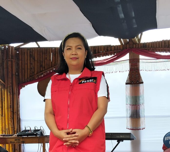 Kepala SMPN 1 Kesu Toraja Utara, Mardiana S.Pd, MM