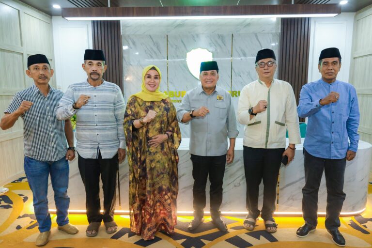 Koperasi Merah Putih Barru Dapat Bantuan dari Nurdin Halid