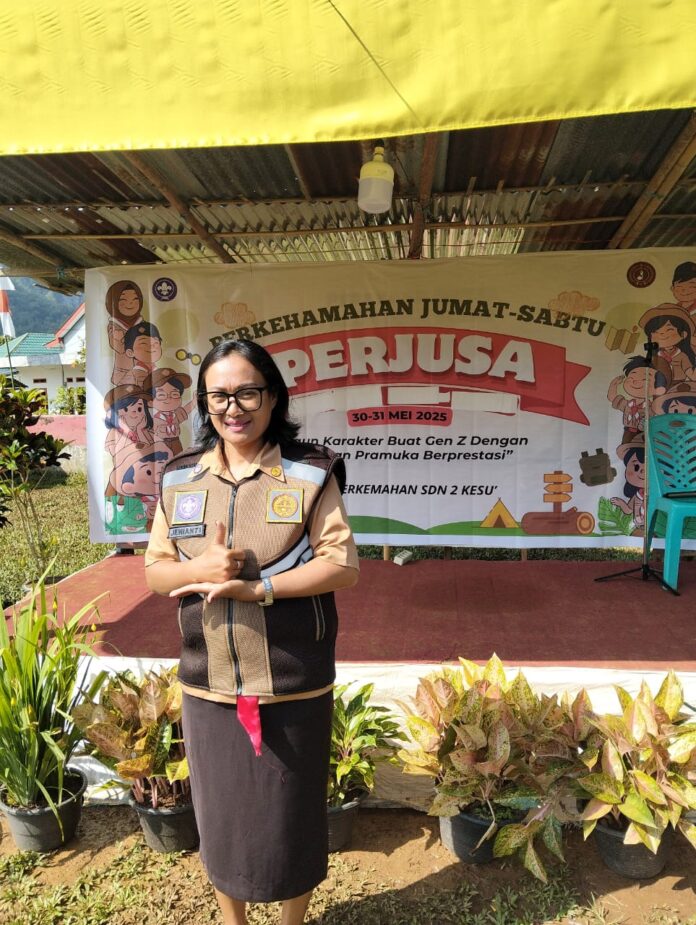 Plt. Kepala SDN 2 Kesu' Toraja Utara, Jenianti Rambulangi, S.Pd
