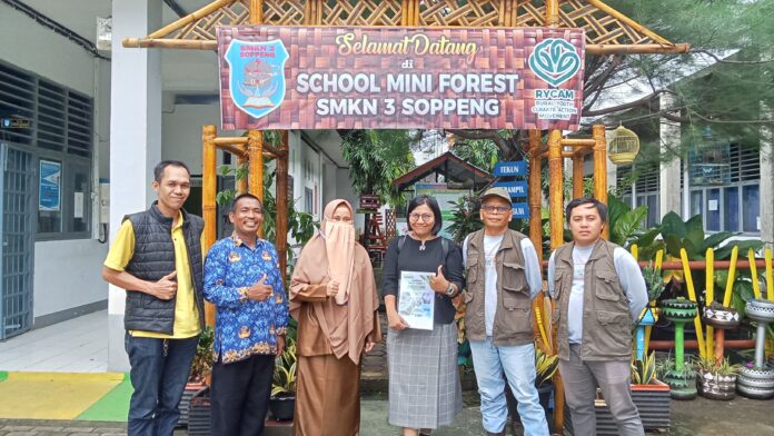 SMKN 3 Soppeng Sukses Serahkan Laporan Penilaian Lomba School Mini Forest